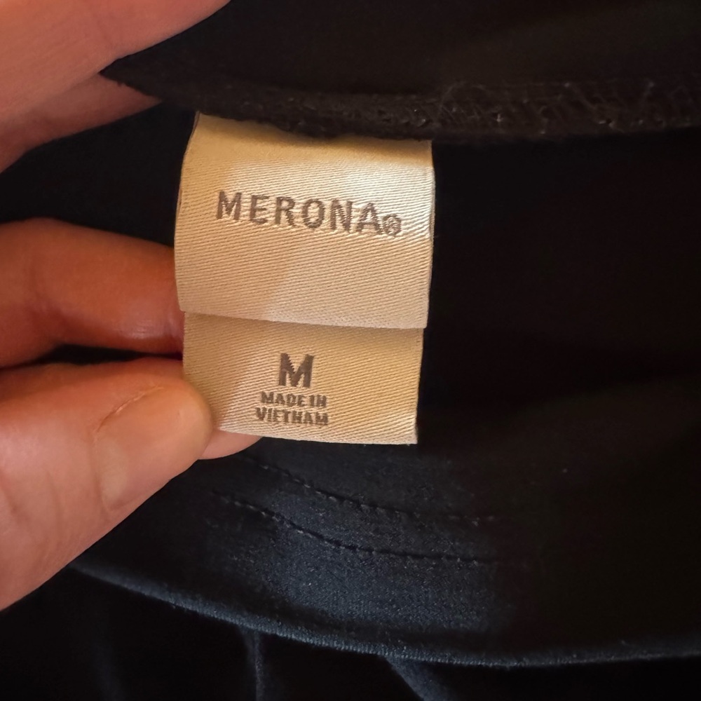 Mernoa Women’s M Skater Knit Mini Skirt Y2K 90’s FRIENDS Travel - Picture 5 of 6